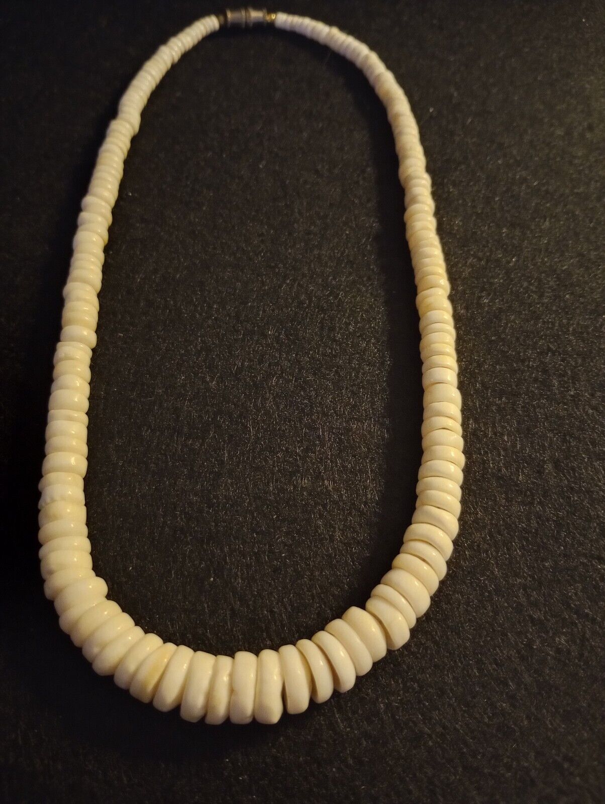 Hawaiian Vintage White Puka Shell Necklace