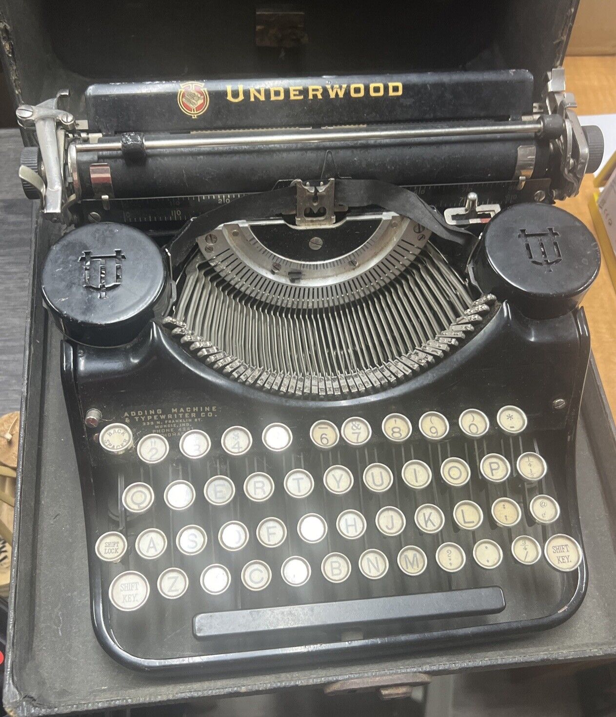 1920s Antique Underwood Standard Portable Typewriter Vintage with case