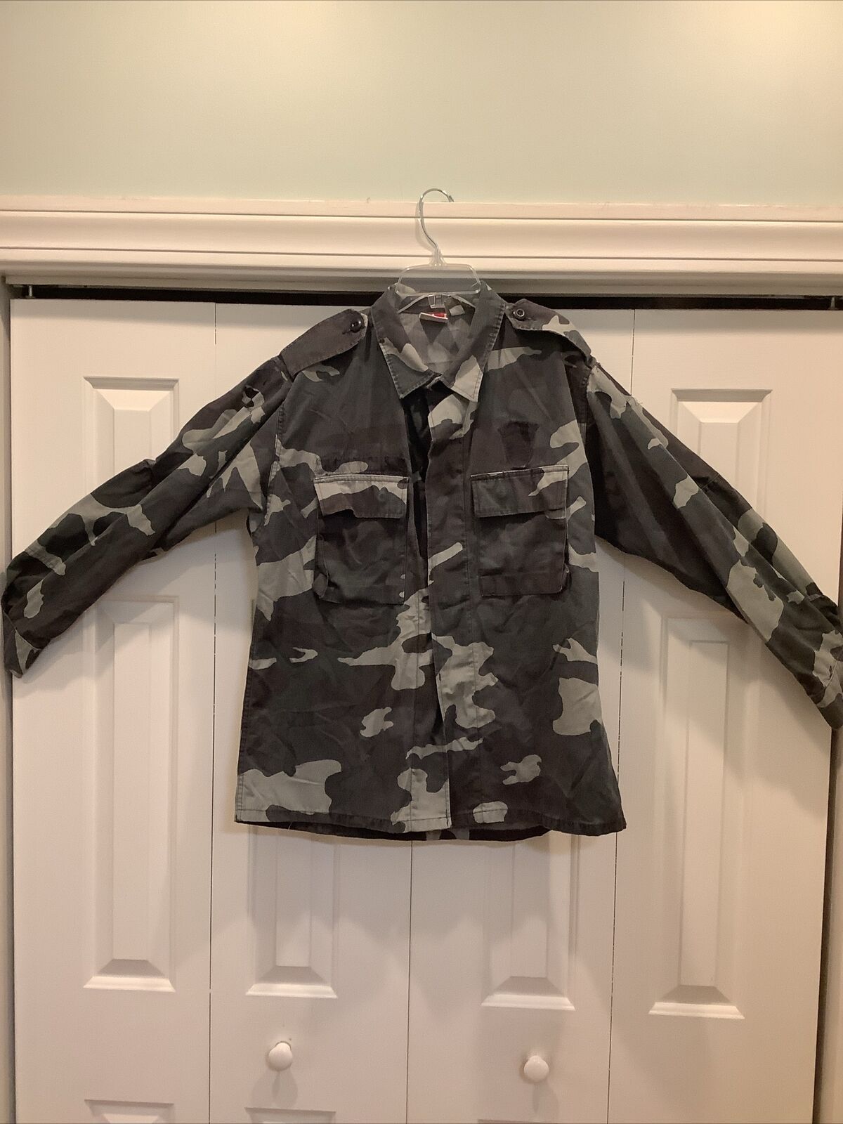 Propper Urban Camo Army Jacket Size Medium/Regular