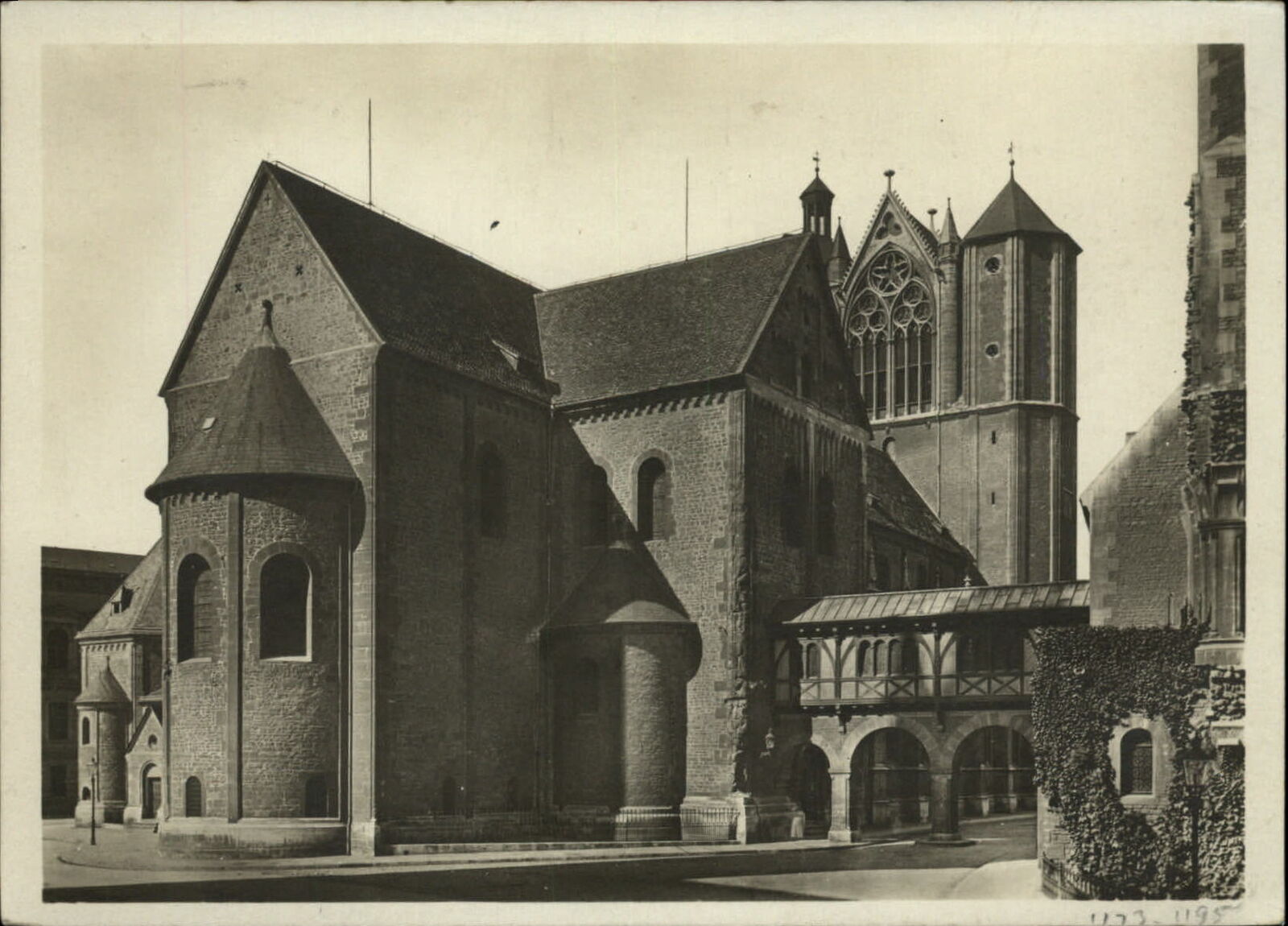Brunswick Cathedral Germany ~ postcard  sku691