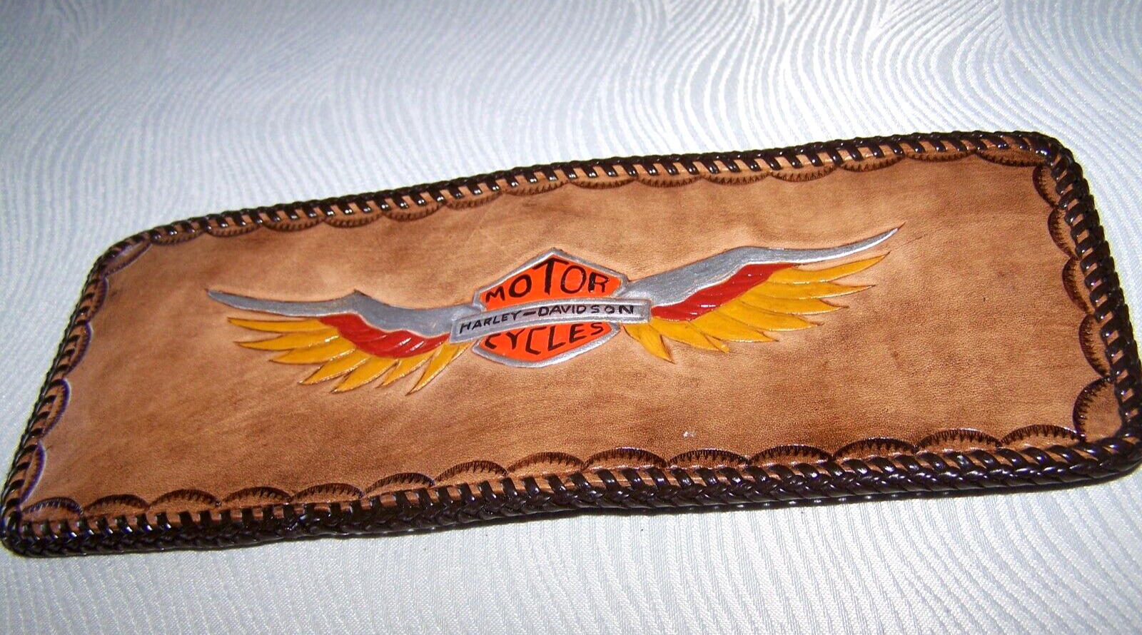 Harley-Davidson Men\'s Vintage Custom Tooled B/S Wings Leather Bi-Fold Wallet