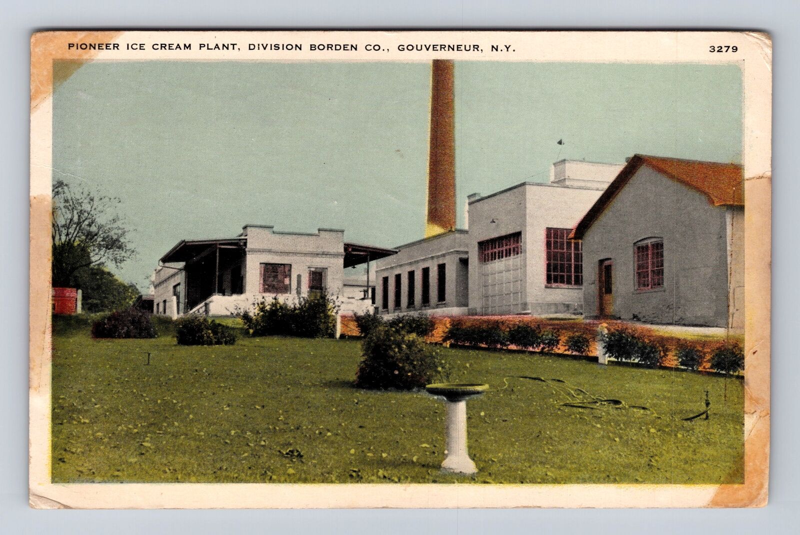 Gouverneur NY-New York, Bordon\'s Pioneer Ice Cream Plant, Vintage c1942 Postcard