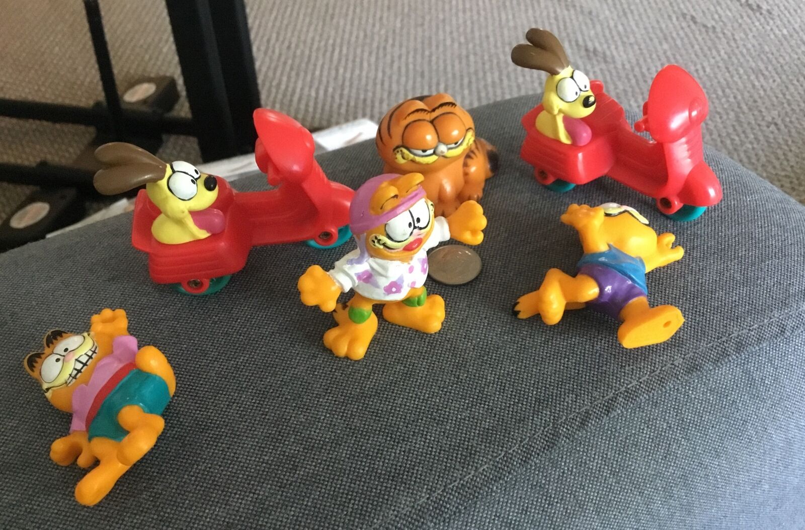 Vtg Garfield PVC Plastic Mini Figures 80s Toys Lot Of 6