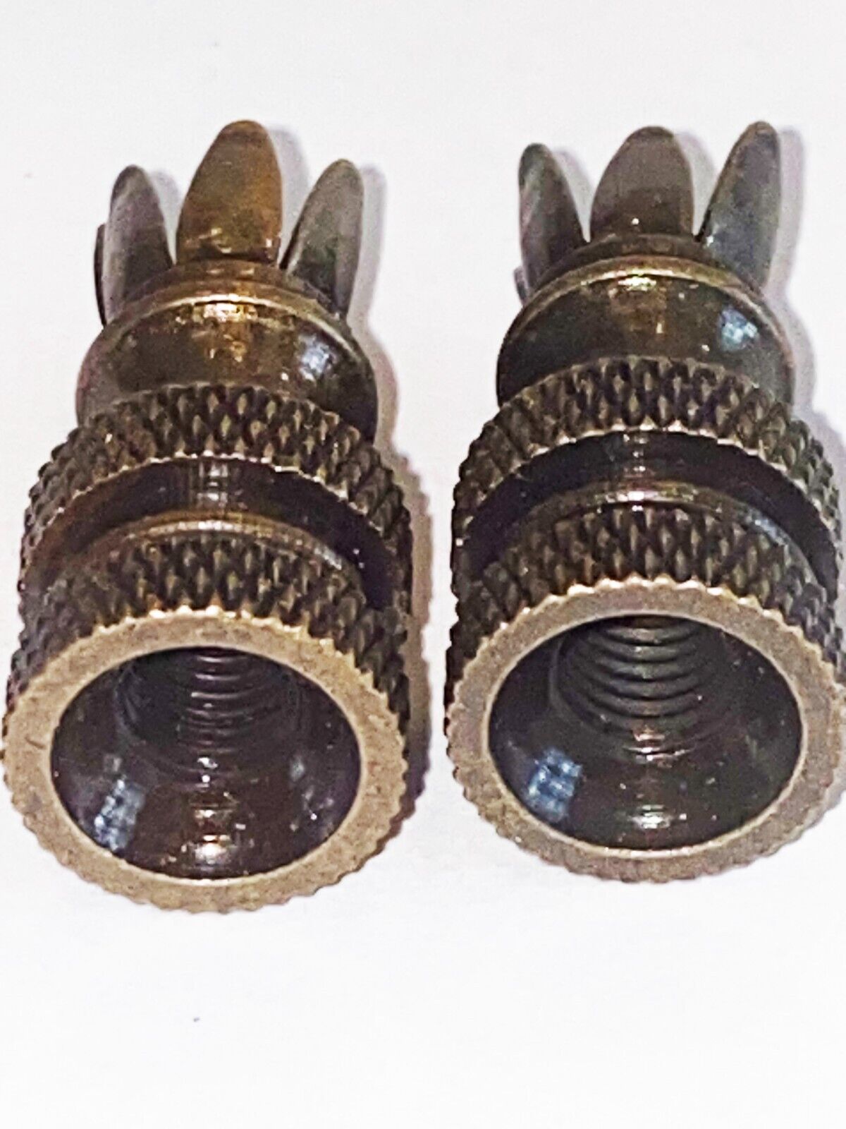 LOT OF 2:  2nd QUALITY ANT. BRASS FINIAL BASE 1/4-27F  THREADED ~6 PRONG BASE