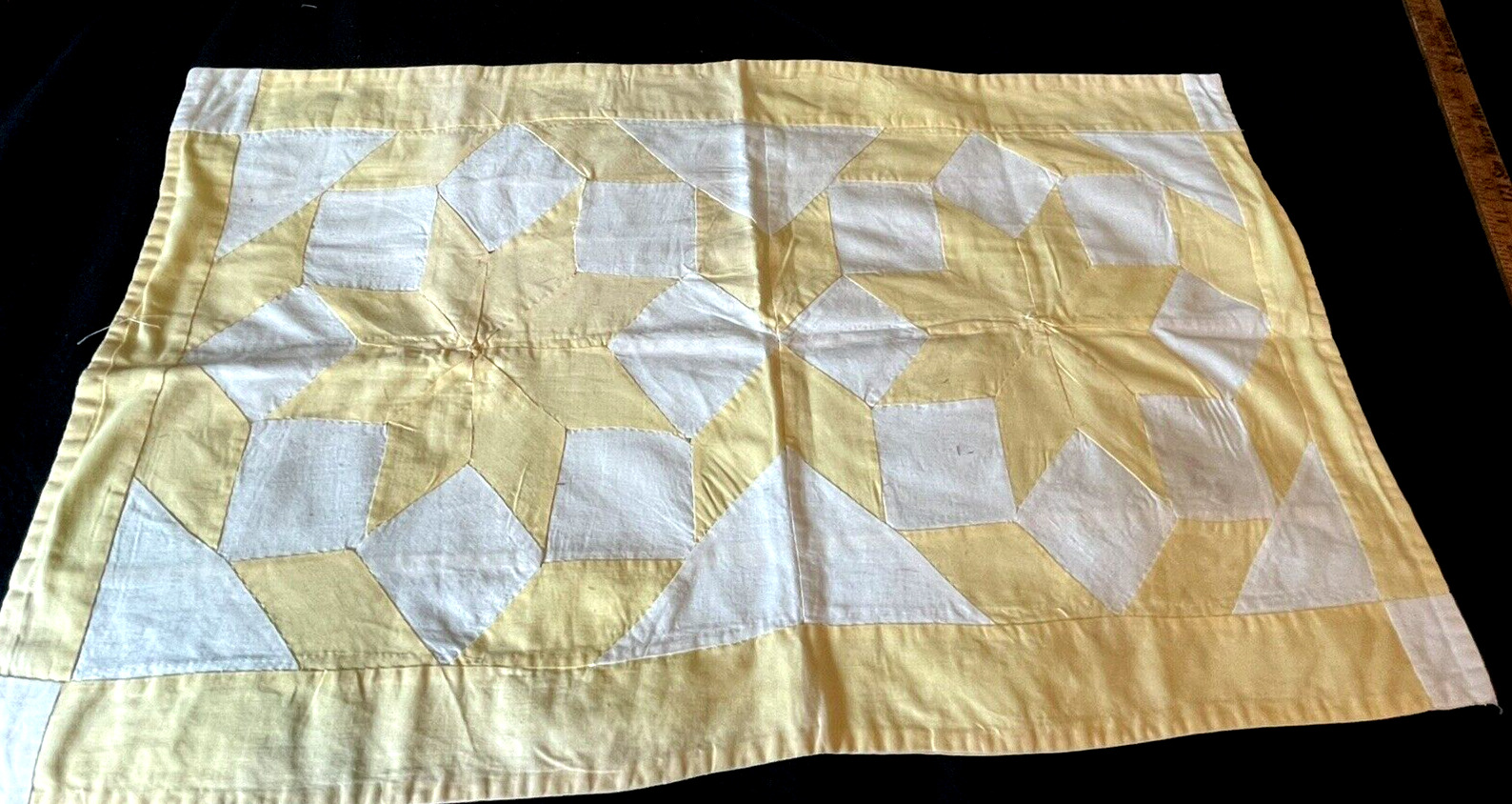 1930S CHILD\'S DOLL BED QUILT-DIAMOND PATTERN, SOFT BUTTER YELLOW/OFF WHITE 25X15