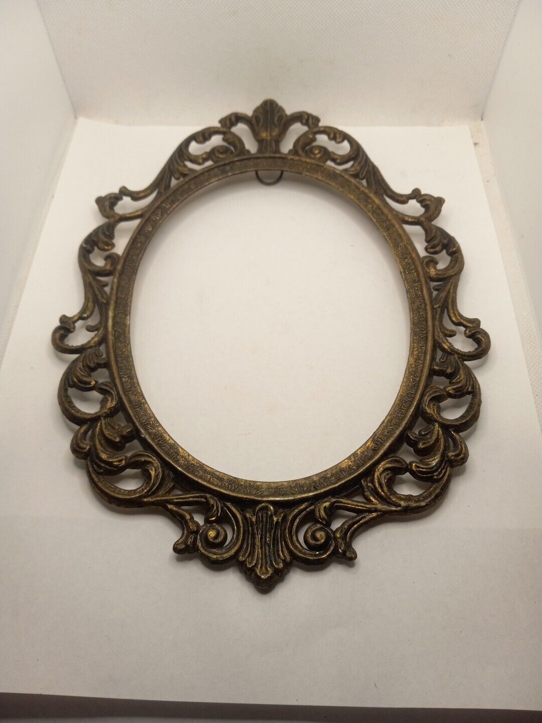 Lovely Vintage Oval Metal Ornate Brushed Gold Colored Picture Frame Fits 5\
