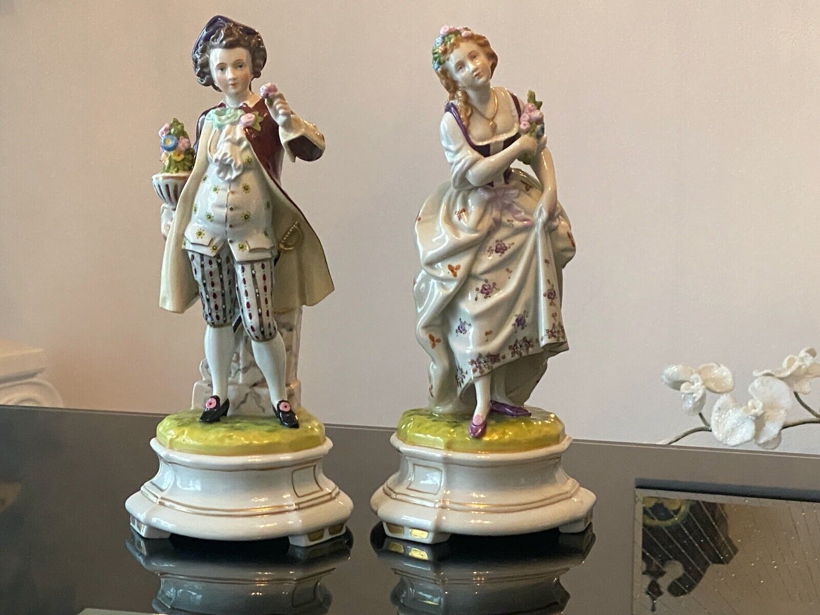Antique Scheibe Alsbach porcelain figurine \