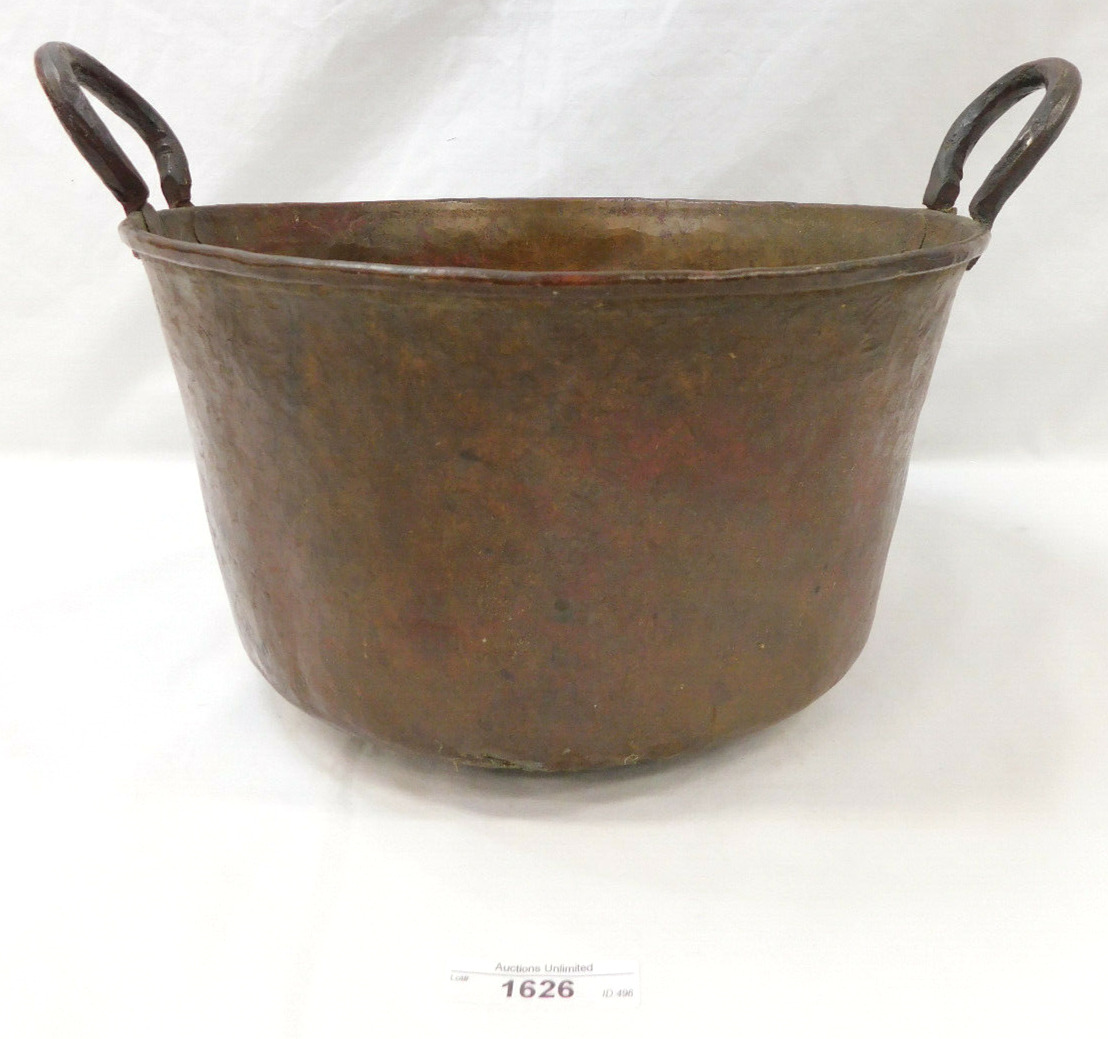 227/1626 Antique 19th C - Hammered Copper Pot with Double Handles