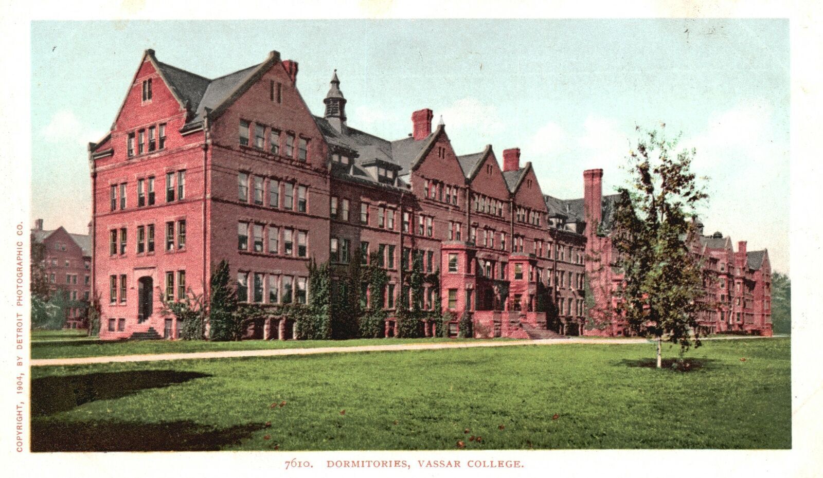 Vintage Postcard 1920\'s Dormitories Vassar College Pougkeepsie New York NY