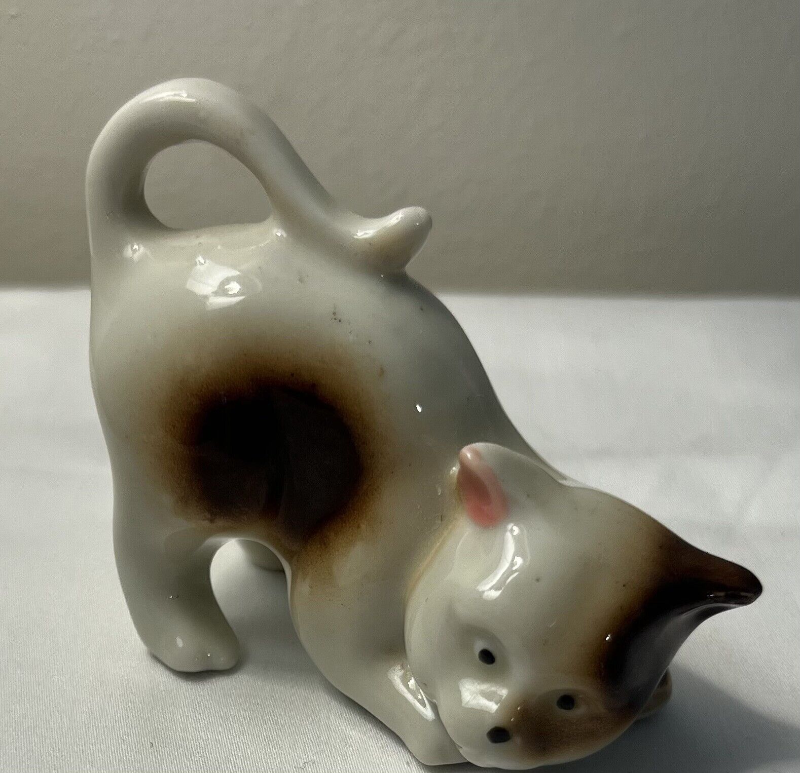 Vintage Miniature Hollow Cat Figurine Porcelain Made In Japan Mini