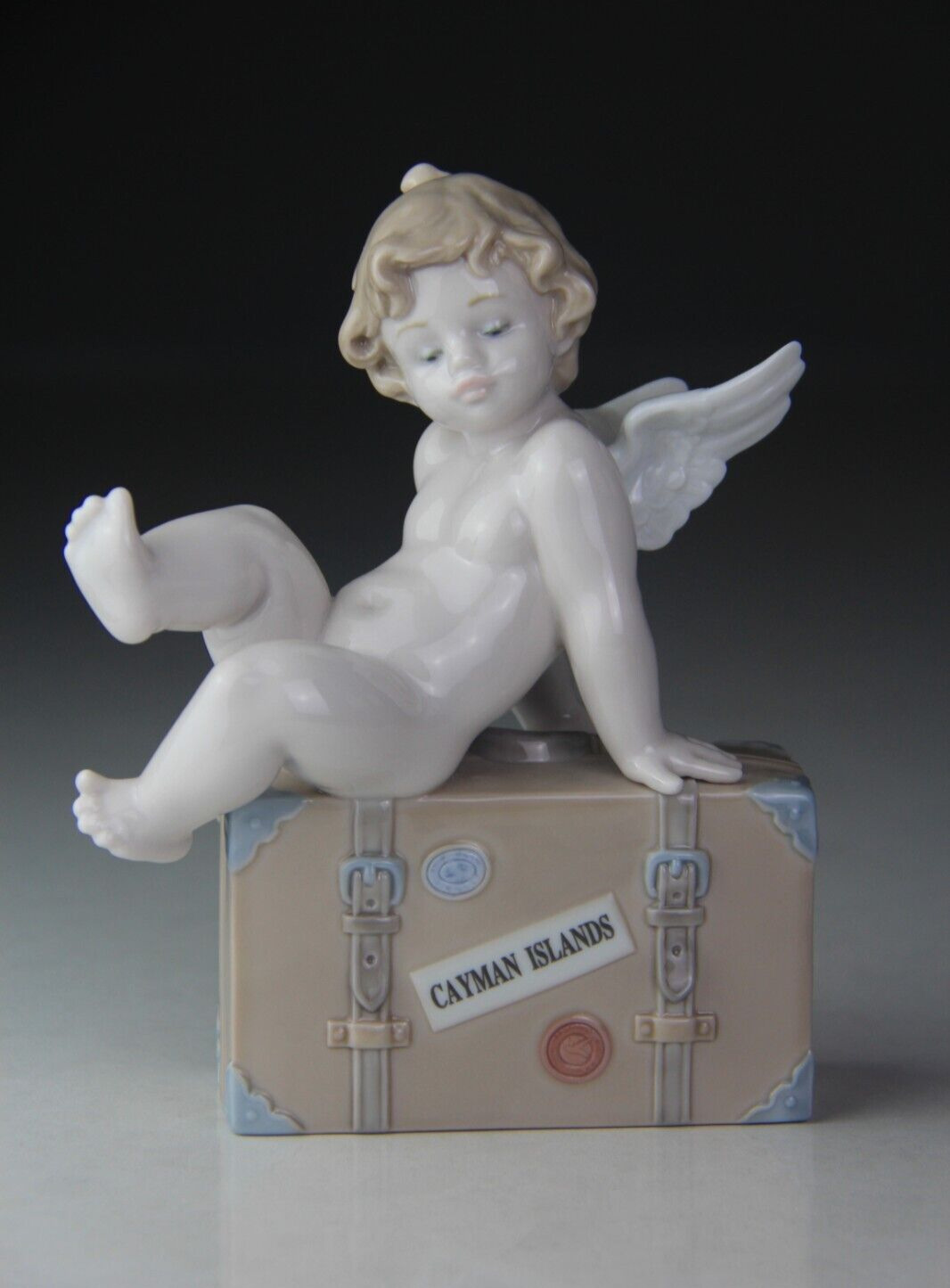 Lladro Travel the World - Cayman Island Porcelain Figurine #7336