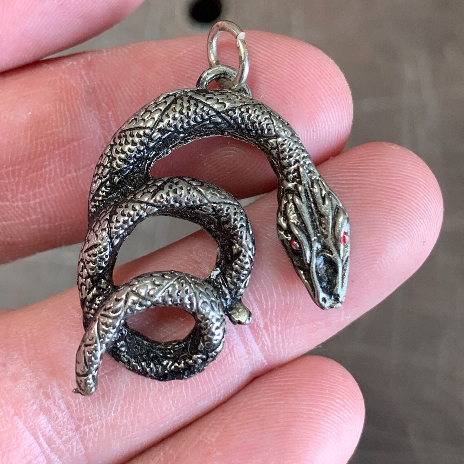 VTG c.1980s Silvertone Heavy Metal Coiled Snake Necklace Charm w/ Red Eyes