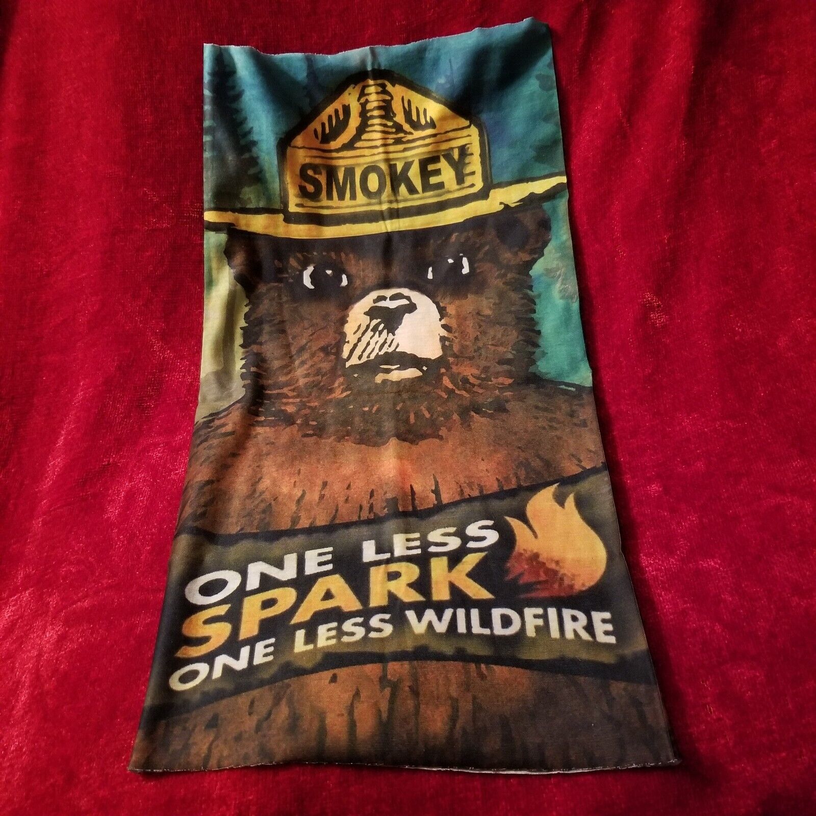 Smokey the Bear - One Less Spark One Less Wildfire - Face Mask Gator - New