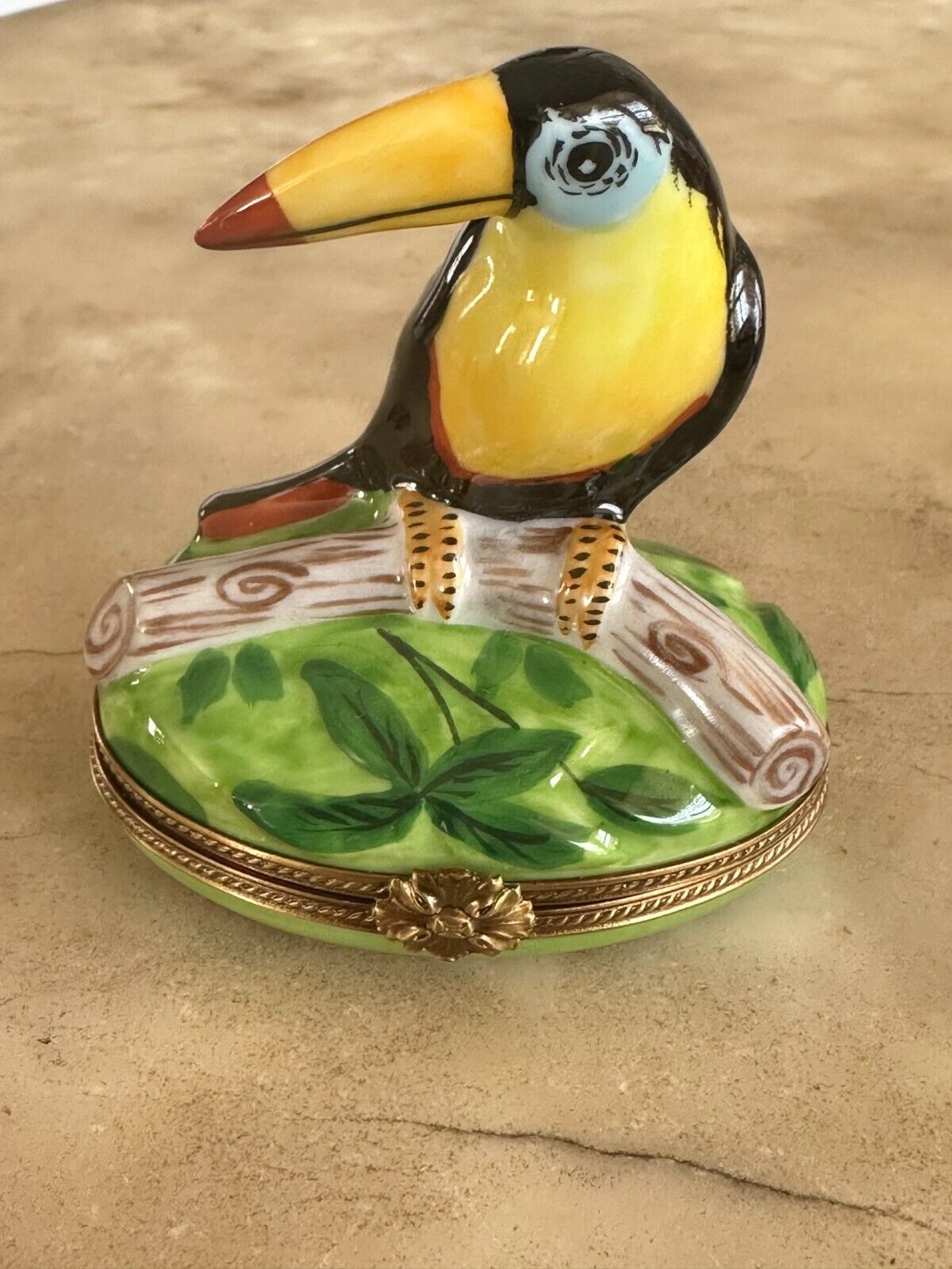 P V Parry Vielle Limoges France Porcelain Toucan Bird Trinket Box Peint Main