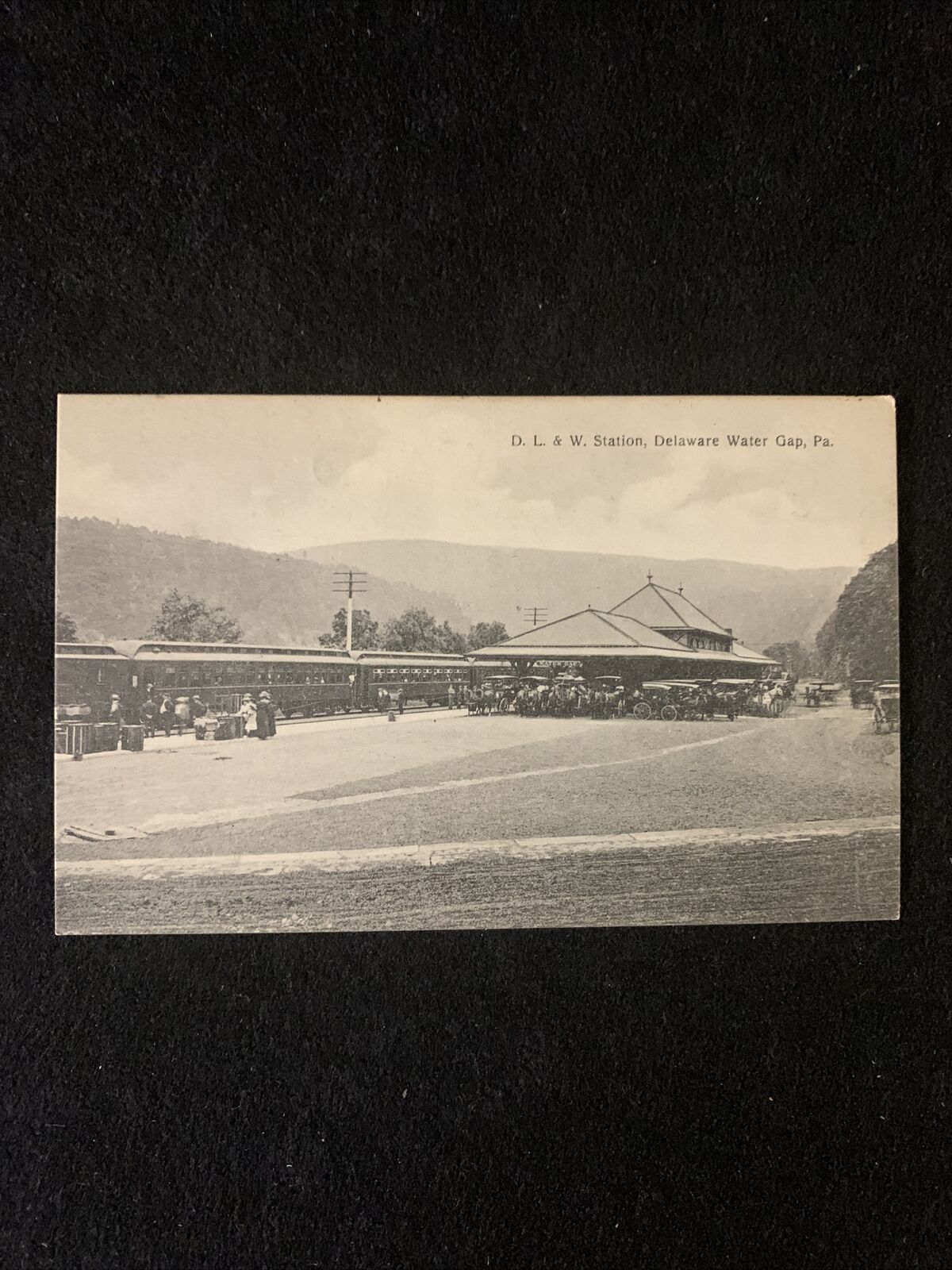 Delaware Water Gap PA D.L. & W. Railroad Station Pennsylvania Unposted Postcard