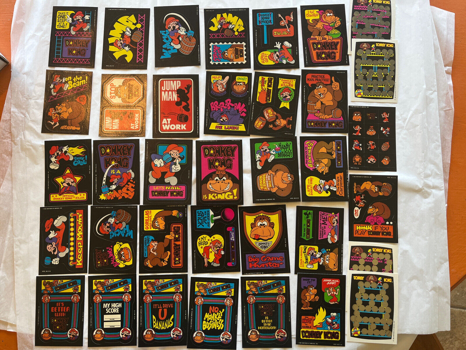 1982 Topps DONKEY KONG NINTENDO Complete 32 Sticker Set, 4 Scratch-off, MARIO RC