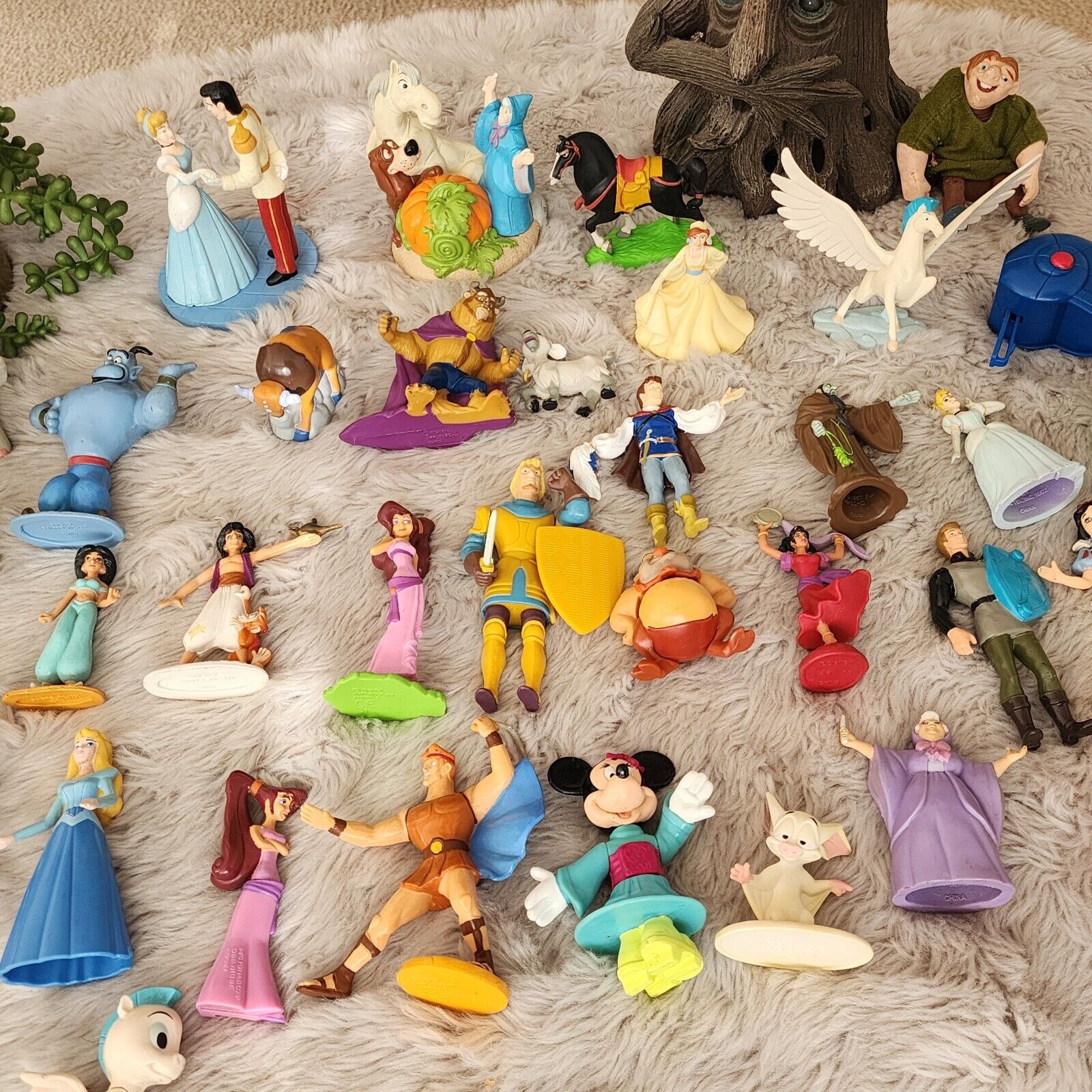 Old Disney Mattel, Applause, Burger King, Ect, Figures Huge Mixed Lot Of 42 