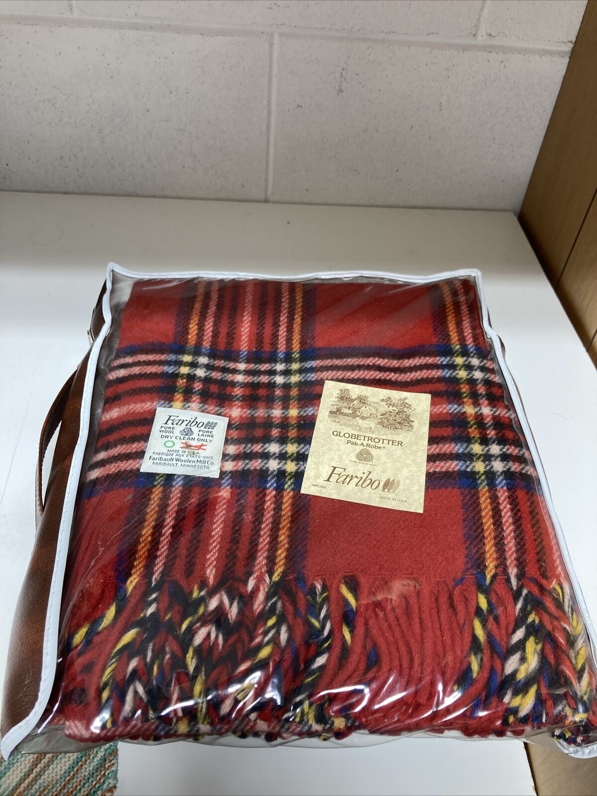 VTG Faribo PAK-A-ROBE Plaid Pure Wool Blanket and Zippered Case 50x60 New NWOT