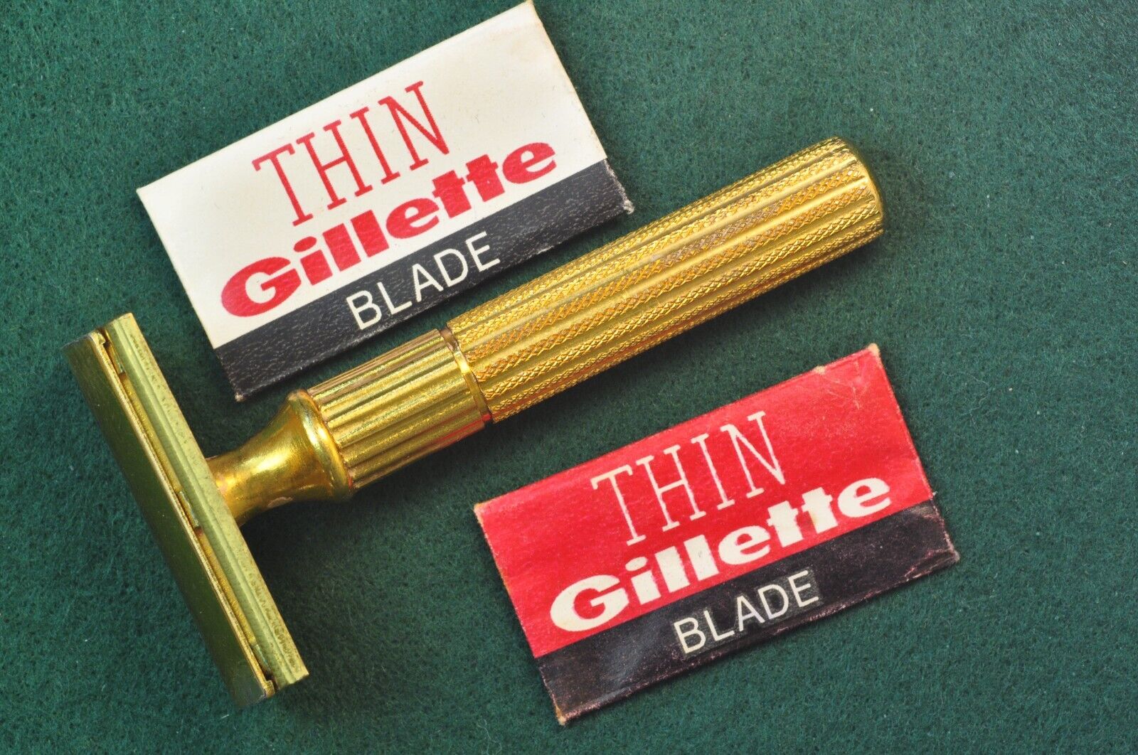 Vintage Antique Gillette Gold Tone Double Edge Safety Razor w/ Box Case