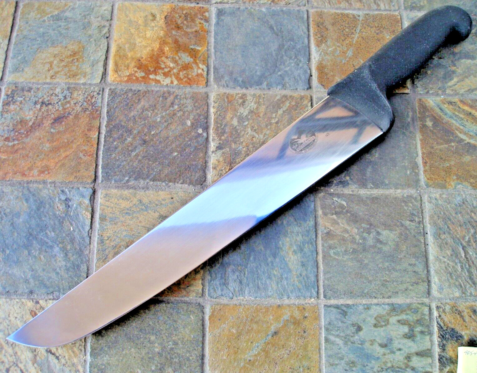 Victorinox Churrasco Slicer 12 inch Blade Non Slip Black Handle