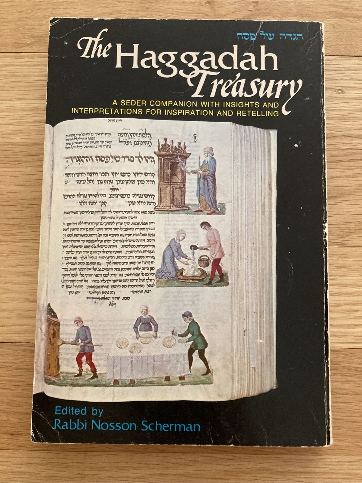 The Haggadah Treasury: ARTSCROLL MESORAH 1989 - הגדה של פסח - Paperback