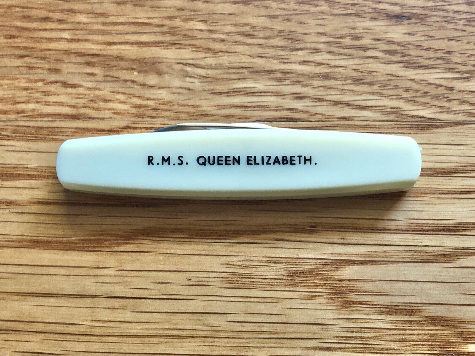 RMS Queen Elizabeth Souvenir Pocket Knife / Cunard