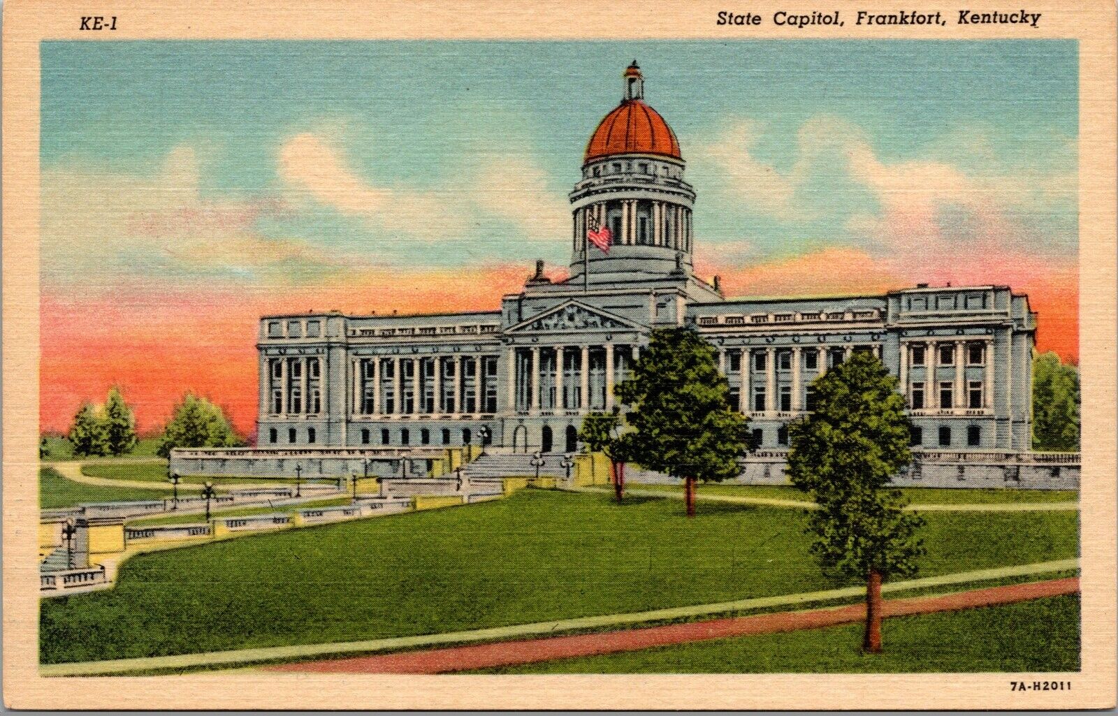 Vintage 1930\'s State Capitol Dome Frankfort Kentucky KY Postcard