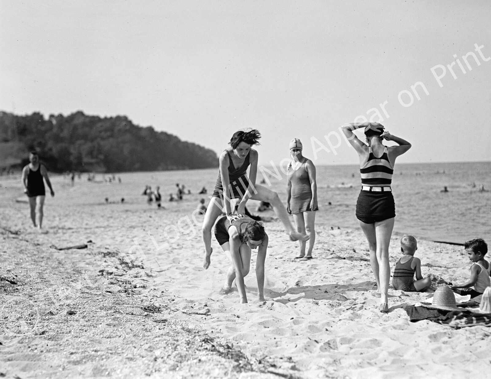 1927 Bathing Beauties Playing at Plum Point Vintage Old Photo 11