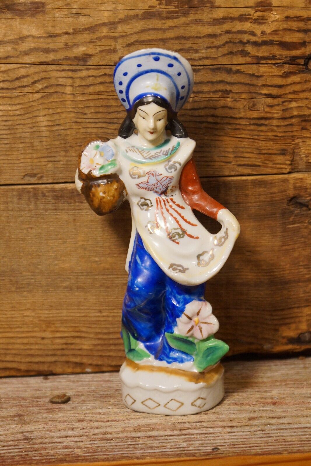 Vintage Occupied Japan Porcelain Female Figurine 8\