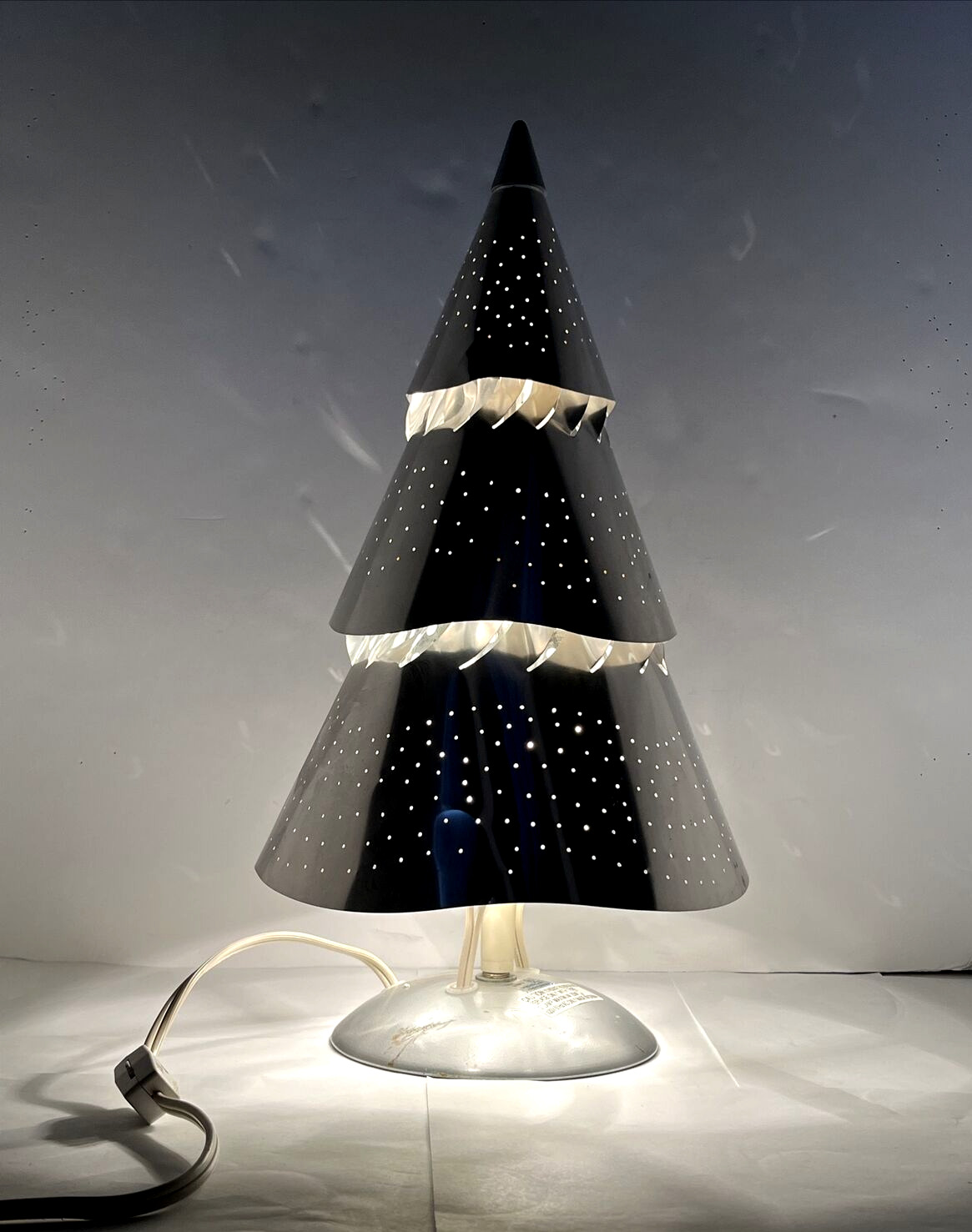 Mirro Style Illuminated Aluminum Christmas Tree Corded 17.5\
