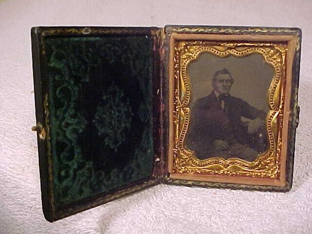 Antique 9th Plate Cased Tintype Photo GENTLEMAN in a Fabulous Case