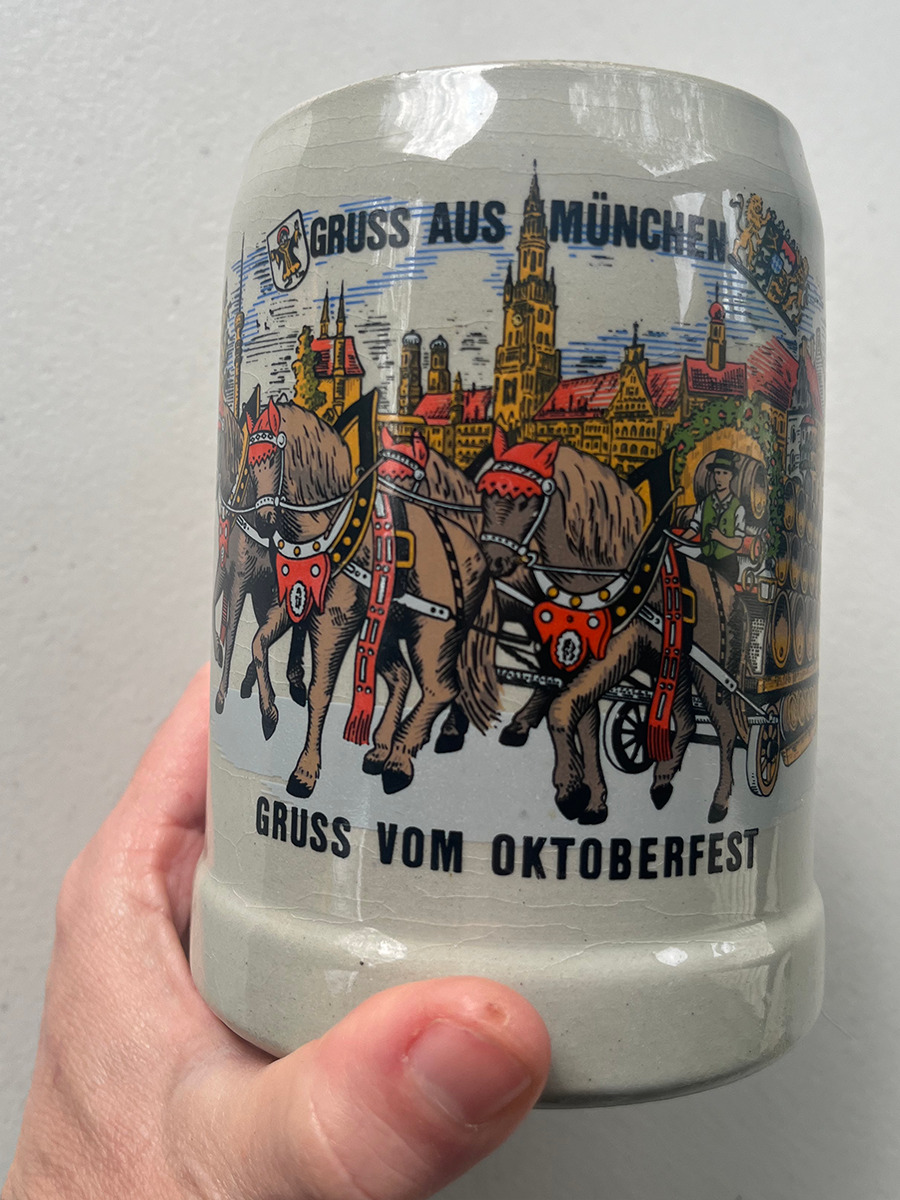 Vintage German Beer Stein Oktoberfest 0. 5L Munich München Ceramic