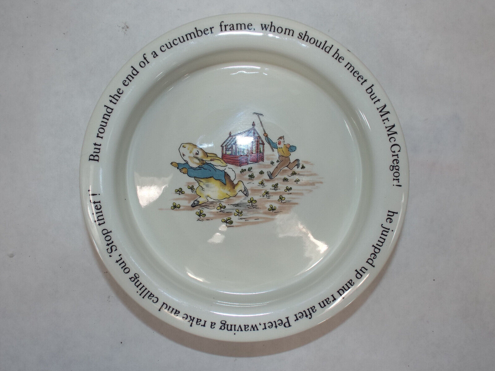 Wedgwood Peter Rabbit Child’s Dish Bowl 6 1/2” Beatrix Potter England Heavy