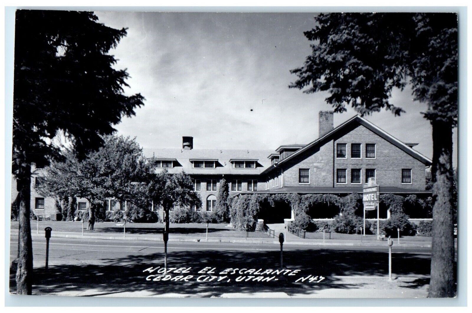 c1940\'s Hotel El Escalante Cedar City Utah UT RPPC Photo Vintage Postcard
