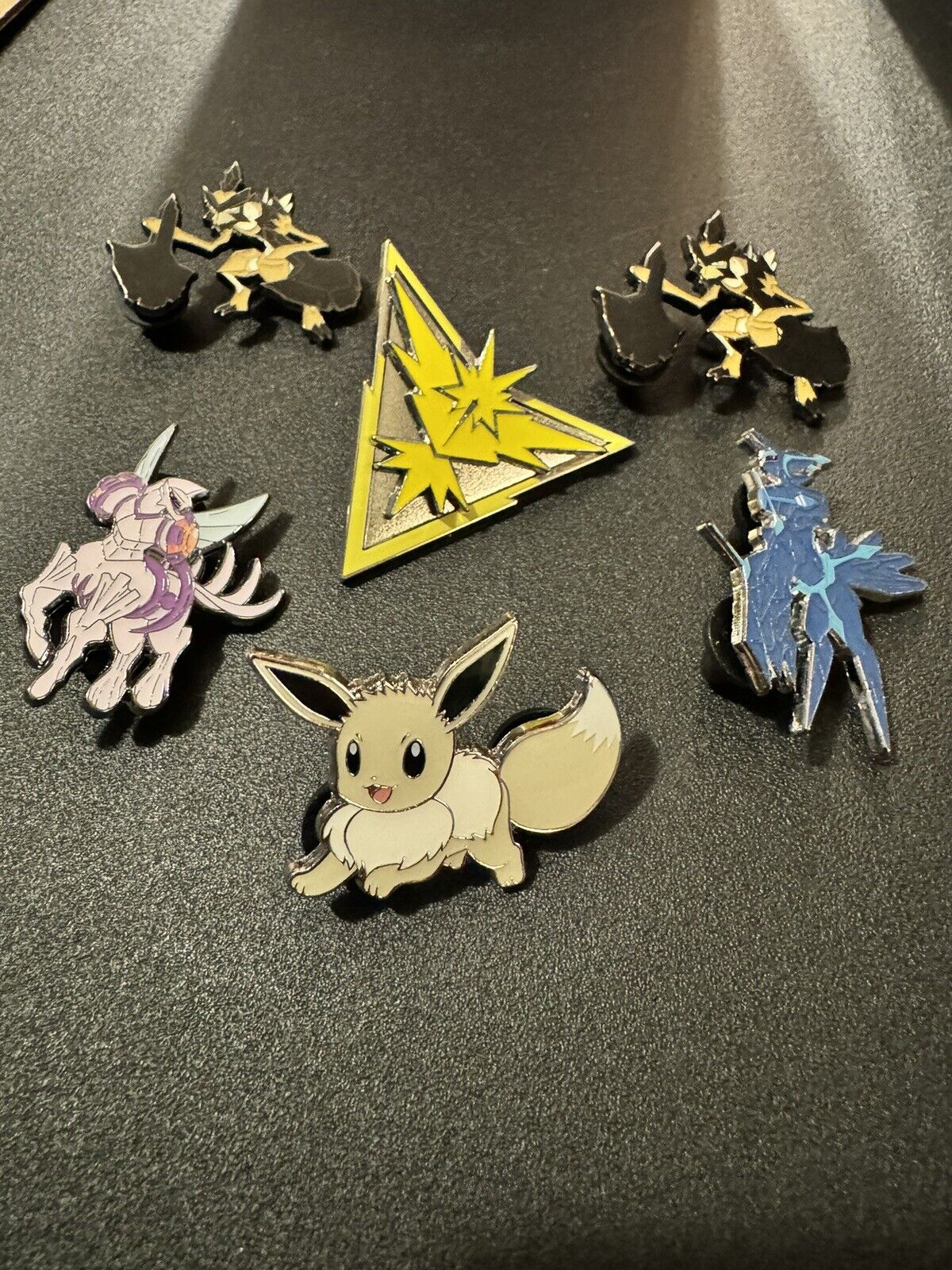 6 Pokemon Enamel Pins - Team Instinct Zapdos, Eevee, Dialgo Palkia & 2 Kleavors