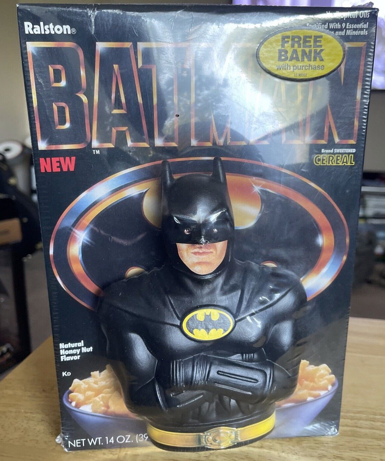Vintage 1989 Ralston BATMAN Cereal Box NEW SEALED with Coin Bank Toy
