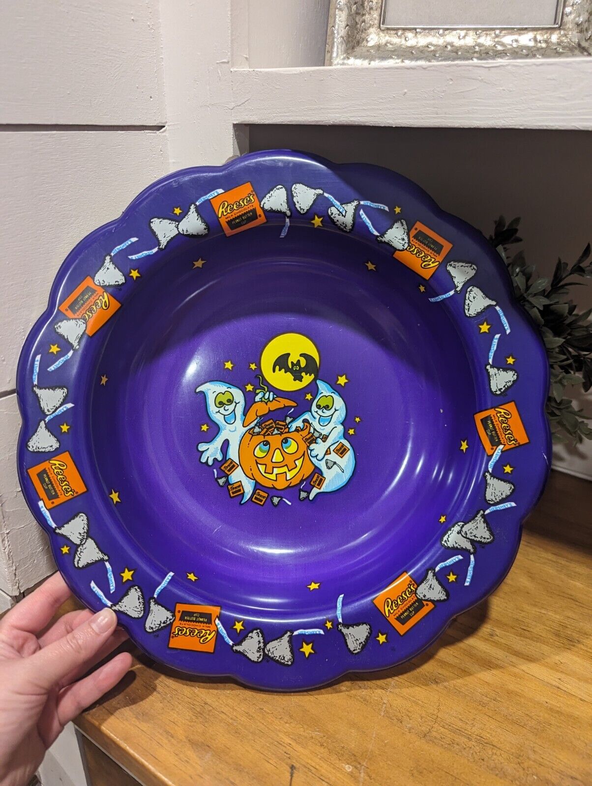 Vintage 90s Berman Plastic Halloween Candy Treat Dish Bowl Reese’s Cup Hershey’s