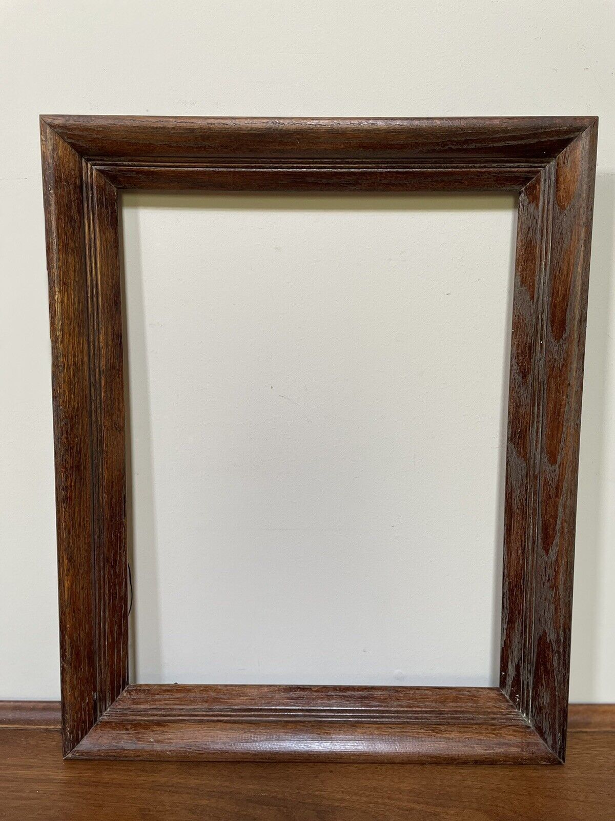 Rare AQ-VTG Striped Pattern Solid Wooden Art Frame 21”Lx17”Hx2”W & 19”x14” Brown