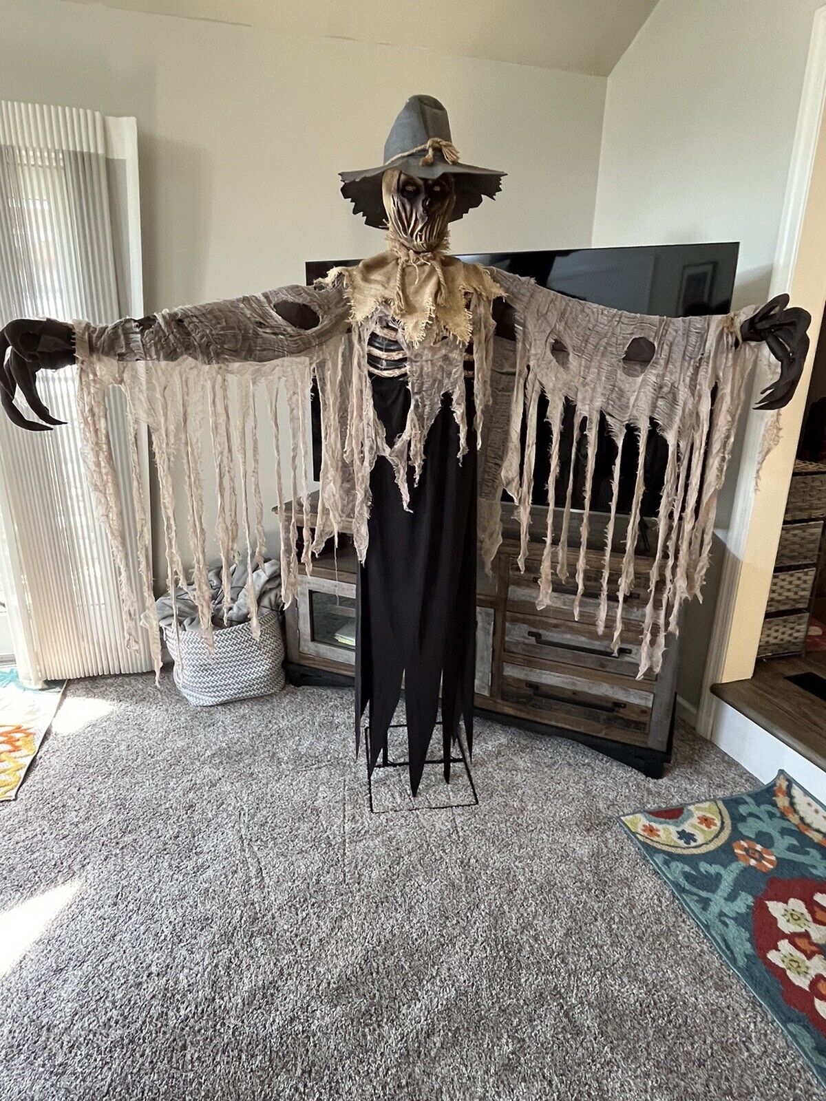 Home Accents 6’ Flaming Scarecrow Halloween Animatronic Discontinued