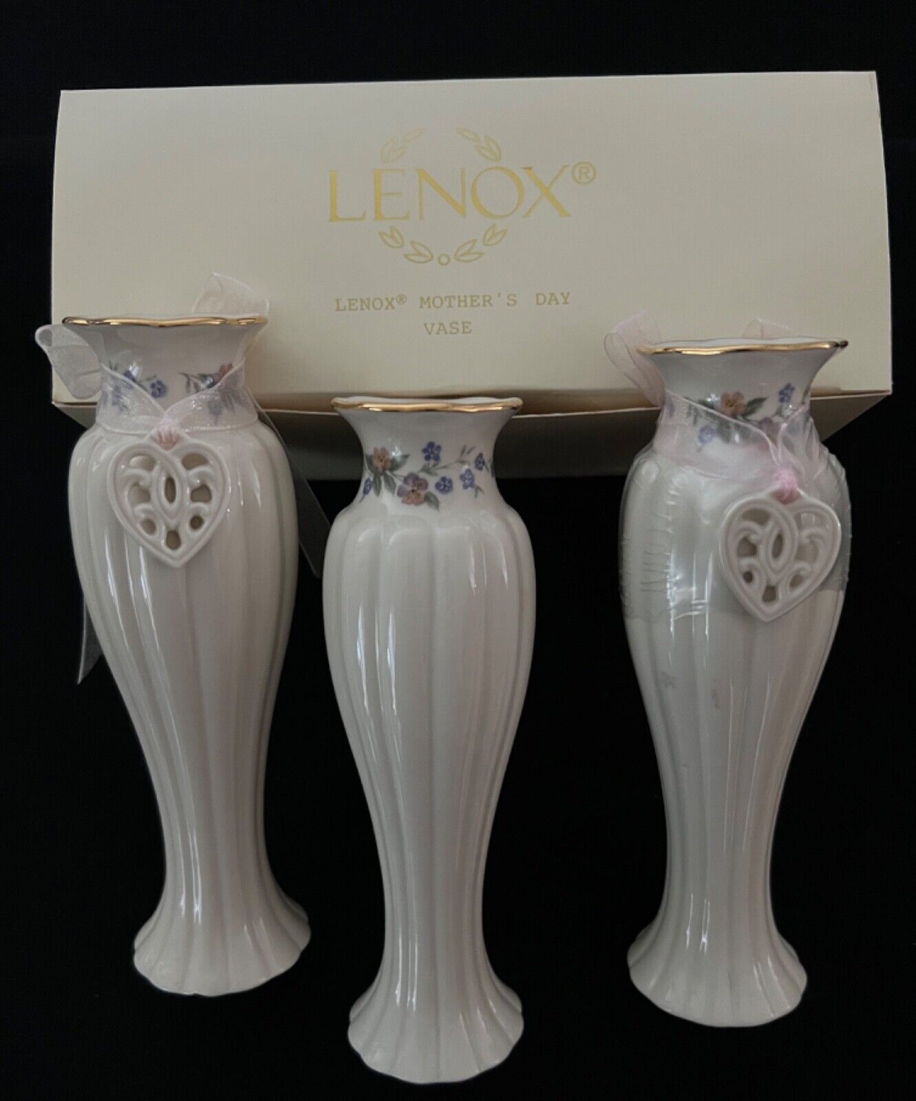 Lot of (4) Lenox Mother\'s Day~Teacher Gifts~Bud Vases w/Flowers & 24K Gold Trim