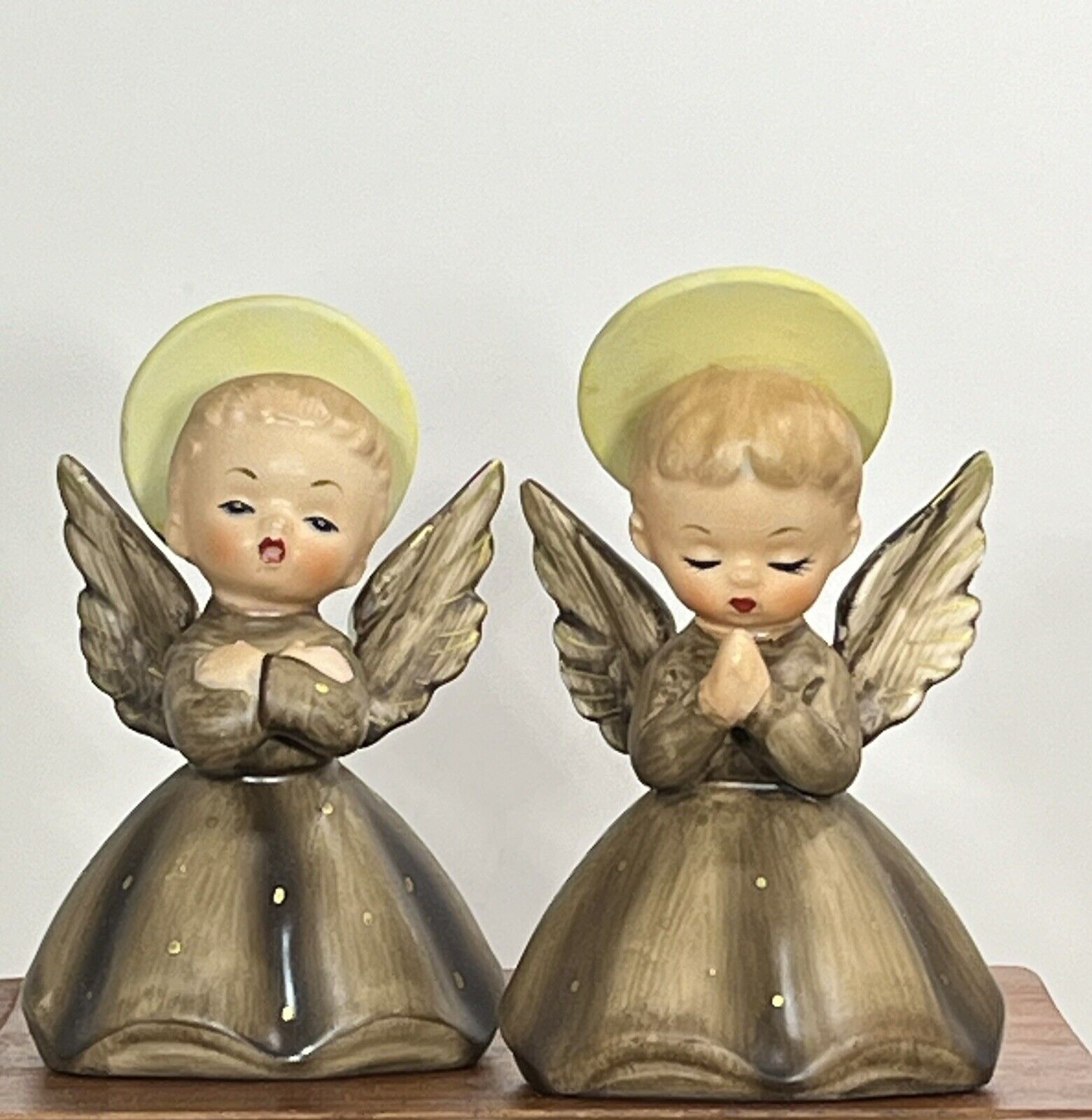 Set of 2 Vintage Napco Ware Angel Figurine Halo Praying R3258 Mid Century 4.5\