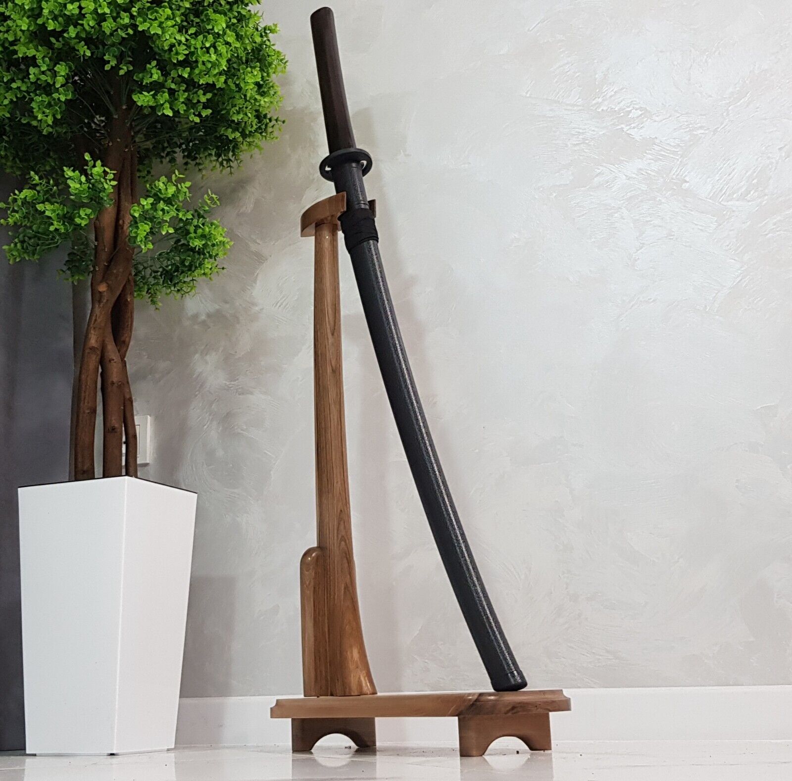 The floor stand holder for the sword katana iaito - Walnut