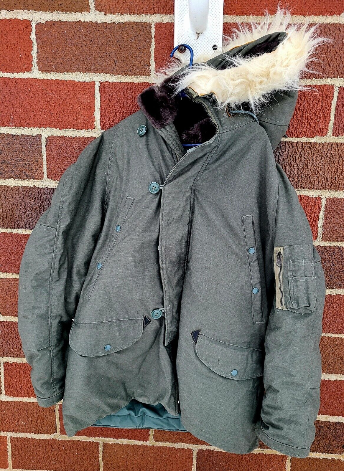 Extreme Cold Weather N-3B Military Parka MIL-J- 6279H Size Large