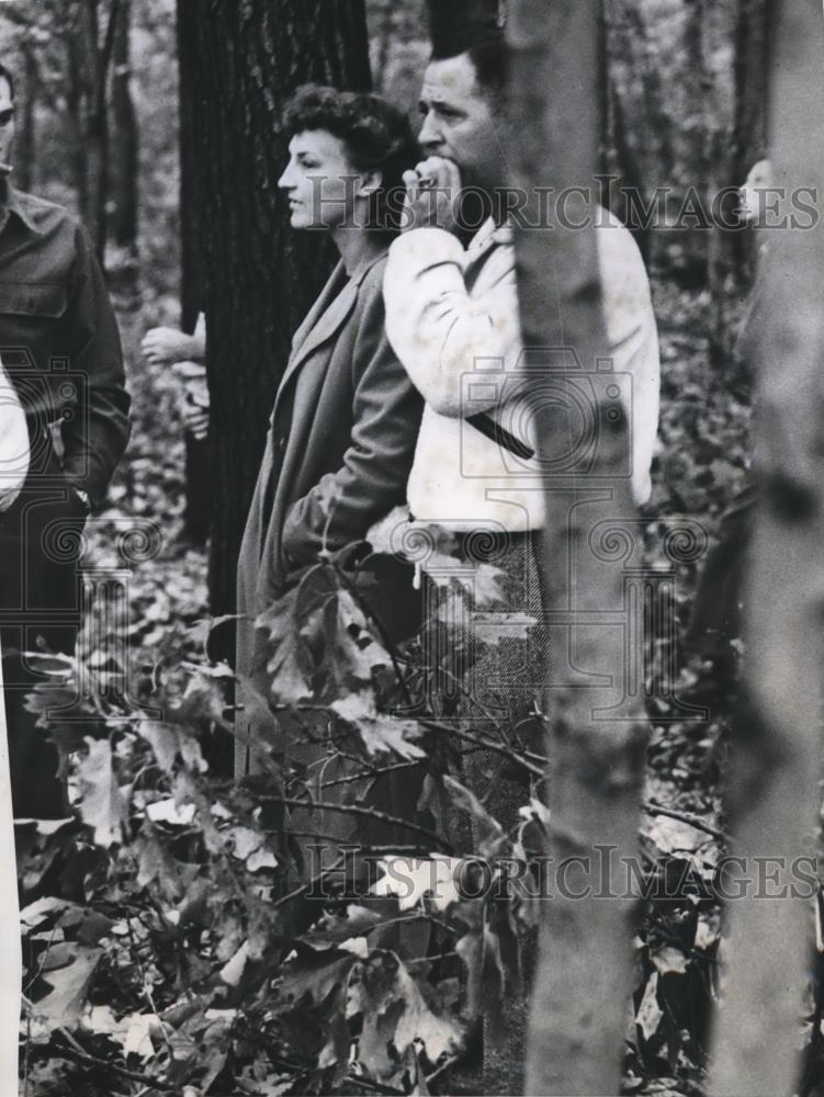 1946 Press Photo Miss Olga Niemzuk watched David T. Rees crash and die in plane