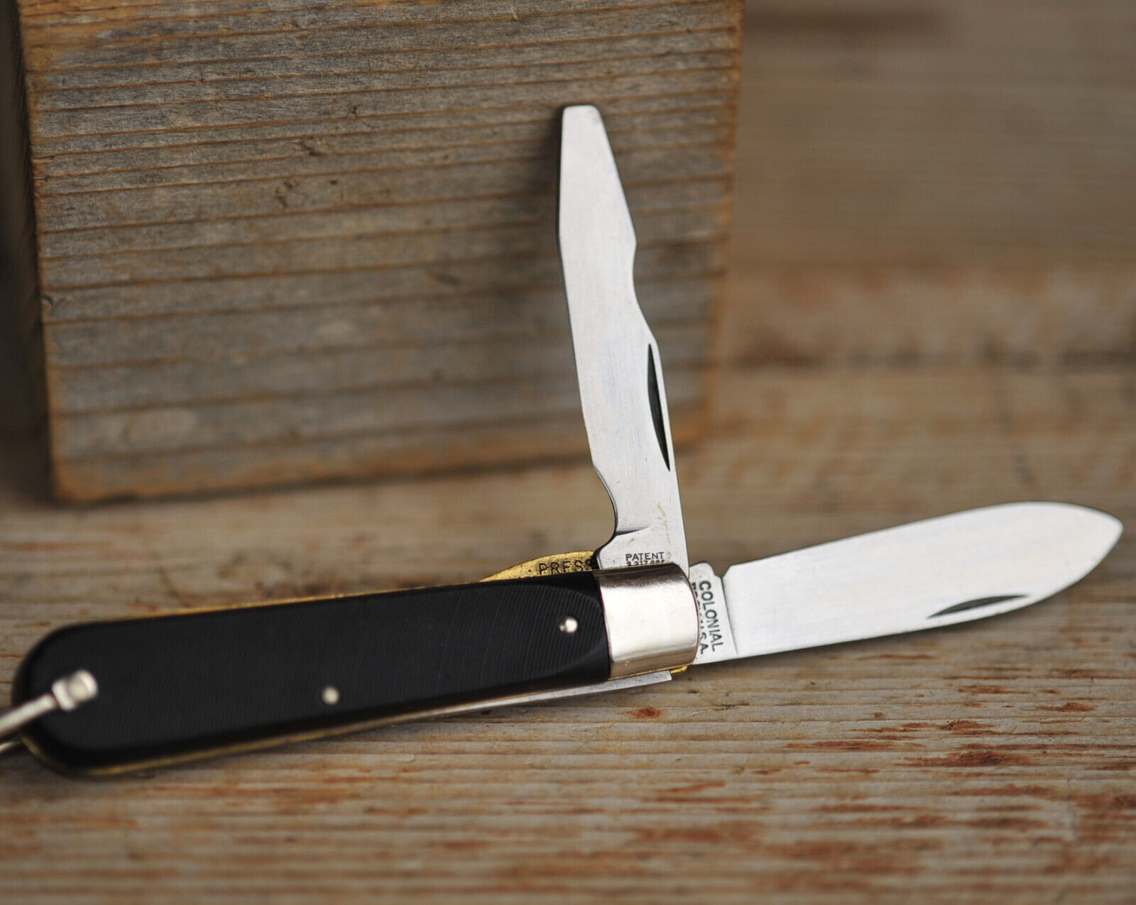 Vintage Black Colonial  Two Blade Electrician Folding Pocket Knife; USA