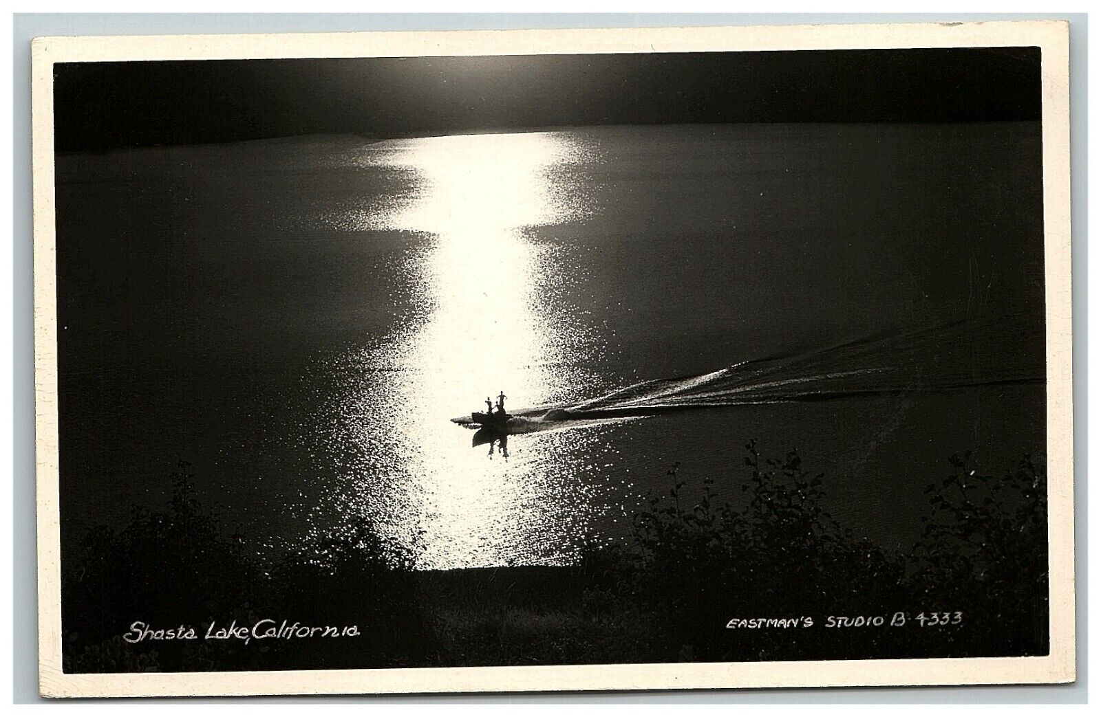 1930-50 Postcard Rppc Shasta Lake CA Eastman\'s Studio B 4333 Boat Moonlight