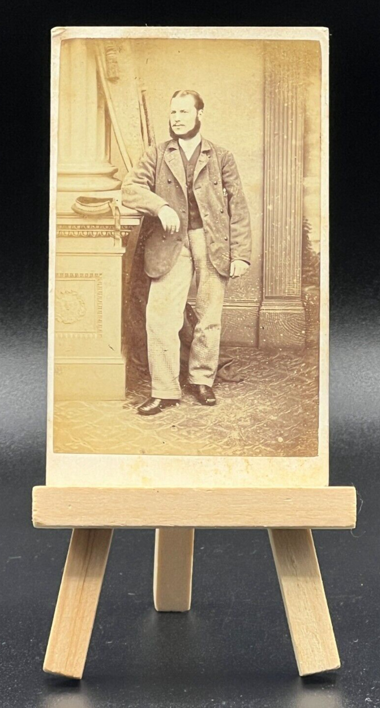 CIRCA 1862 CDV PHOTO OF MAN IN TEXTILE SUIT USHERWOOD DORKING UK
