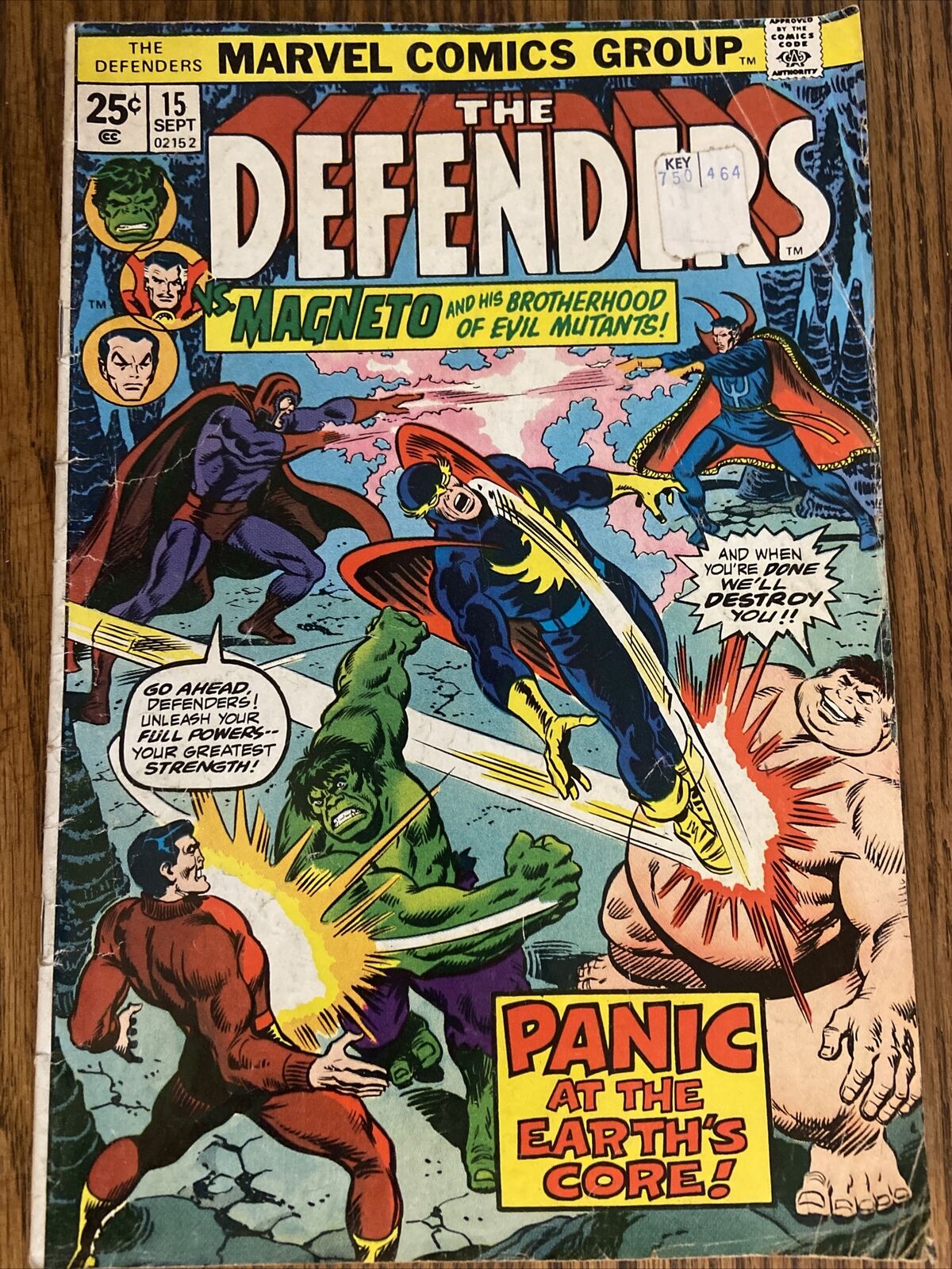 Sept 1974 Issue THE DEFENDERS #15 MAGNETO COVER BRONZE AGE MARVEL COMICS