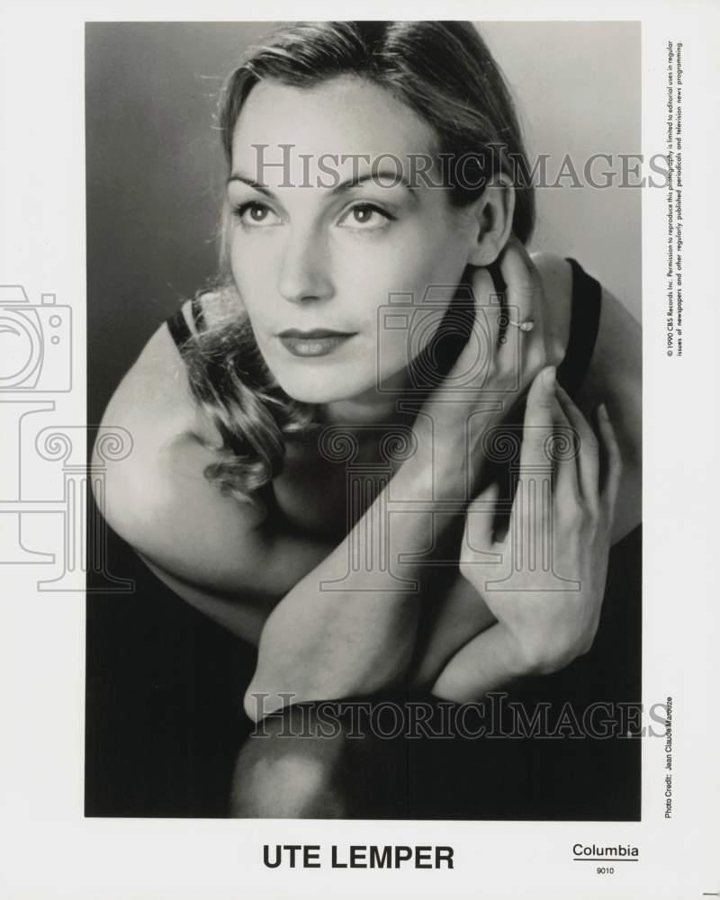 1990 Press Photo Ute Lemper, German cabaret singer and actress. - srp29701