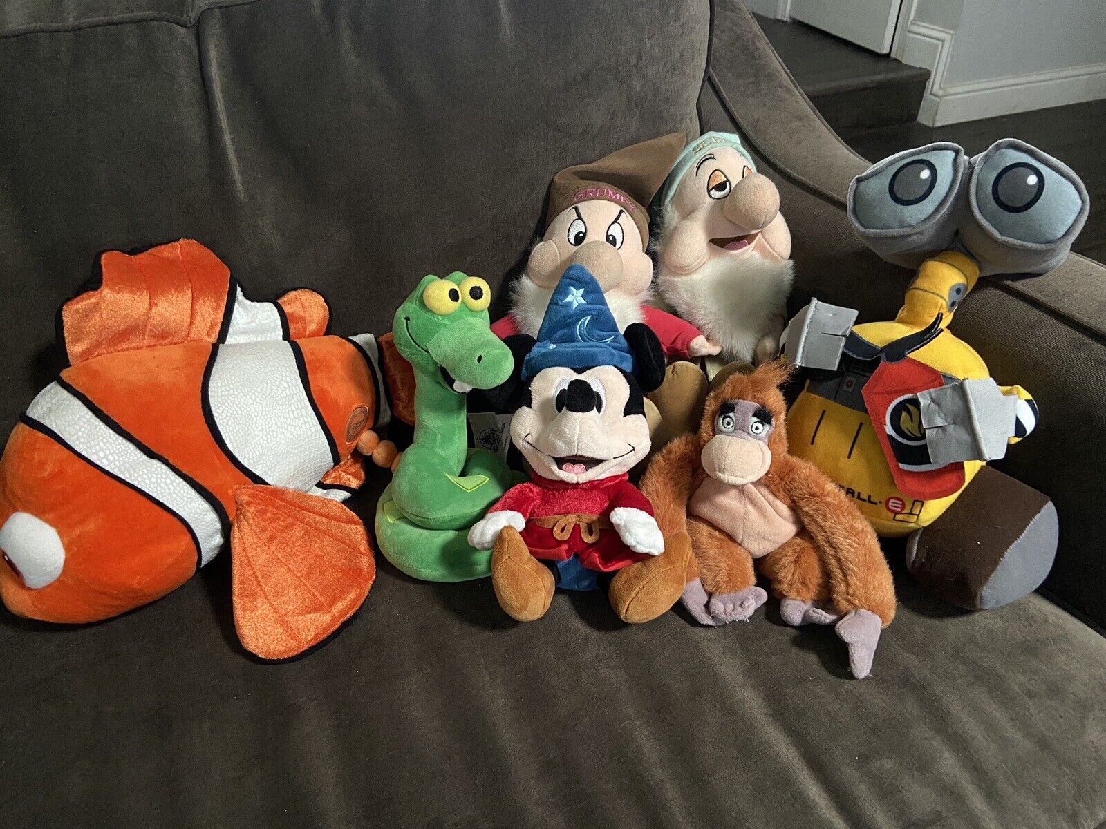 Disney Plush Lot Of Nemo,Grumpy,Sleepy, Fantasia Mickey, King Louie, Kaa, Wall-e